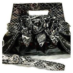 COPY - Animal Print Oversize Clutch